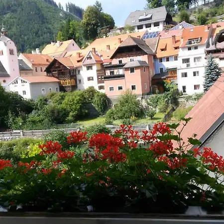 Steinadler Guest house